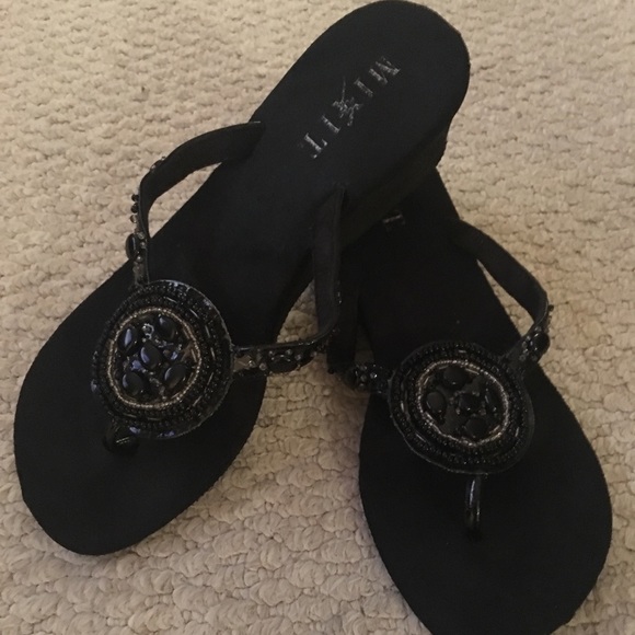 mixit wedge flip flops